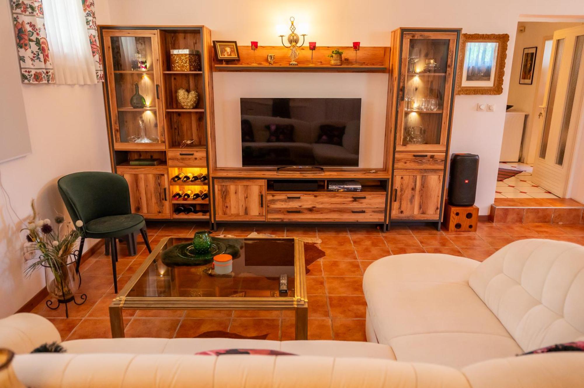 Relax Apartma Peter Ptuj Ngoại thất bức ảnh