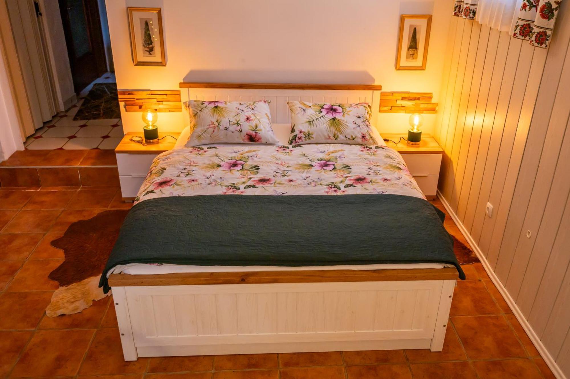 Relax Apartma Peter Ptuj Ngoại thất bức ảnh